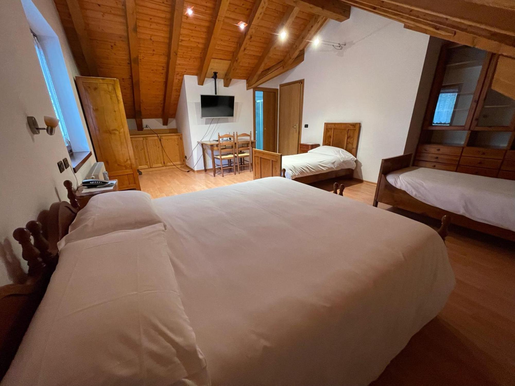 Albergo Nuoitas Forni di Sopra Exterior photo